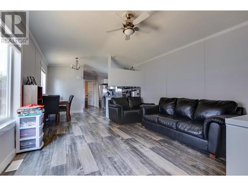 2 5125 North Nechako Road, Prince George, BC - Indoor Photo Showing Living Room