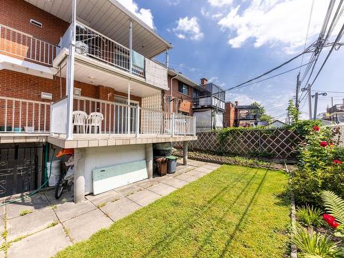 Cour - 8630A  - 8632 Rue Albanel, Montréal (Saint-Léonard), QC - Outdoor With Balcony With Exterior