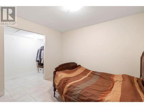 656 Curtis Road, Kelowna, BC - Indoor Photo Showing Bedroom