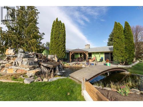 656 Curtis Road, Kelowna, BC - Outdoor