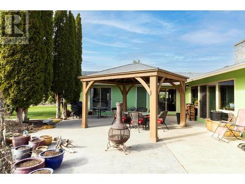 656 Curtis Road, Kelowna, BC - Outdoor