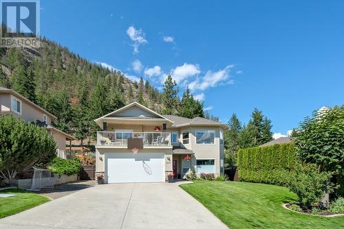 2250 Shannon Hills Place, West Kelowna, BC - Outdoor With Facade