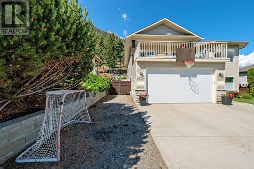 2250 Shannon Hills Place, West Kelowna, BC - Outdoor