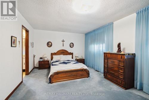 69 Plum Brook Crescent, Toronto, ON - Indoor Photo Showing Bedroom