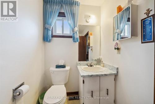 69 Plum Brook Crescent, Toronto, ON - Indoor Photo Showing Bathroom