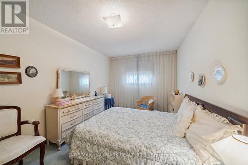 69 Plum Brook Crescent, Toronto, ON - Indoor Photo Showing Bedroom