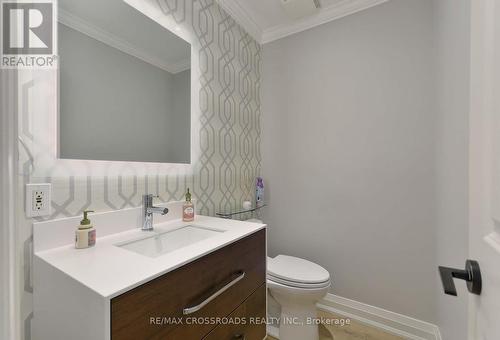 20 Satchell Boulevard, Toronto, ON - Indoor Photo Showing Bathroom