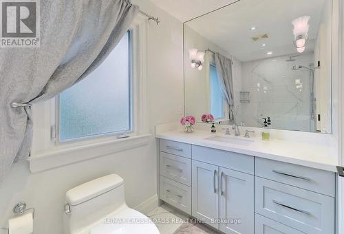 20 Satchell Boulevard, Toronto, ON - Indoor Photo Showing Bathroom