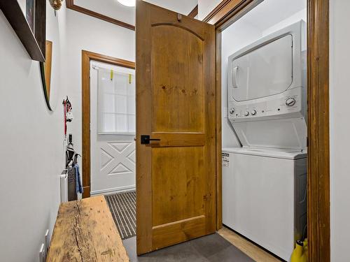 Laundry room - 6-104 Ch. Des Quatre-Sommets, Mont-Tremblant, QC - Indoor Photo Showing Laundry Room