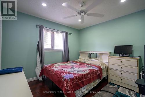 114 Pappain Crescent N, Brampton, ON - Indoor Photo Showing Bedroom