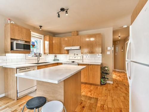 Kitchen - 50 Rue Achille, Saint-Sauveur, QC - Indoor Photo Showing Kitchen