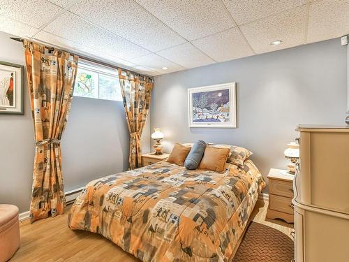 Chambre Ã Â coucher - 50 Rue Achille, Saint-Sauveur, QC - Indoor Photo Showing Bedroom