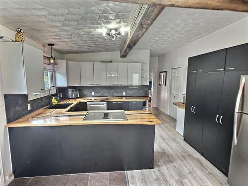 Kitchen - 326 Route 101 S., Duhamel-Ouest, QC - Indoor Photo Showing Kitchen With Double Sink