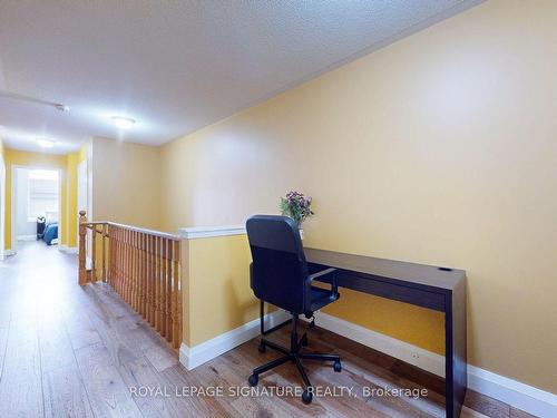 3350 Sunlight St, Mississauga, ON - Indoor Photo Showing Other Room