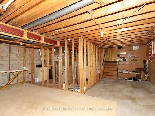 2406 Cashmere Ave, Mississauga, ON - Indoor Photo Showing Basement