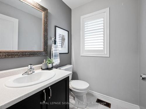 39 Weathering Hts, Hamilton, ON - Indoor Photo Showing Bathroom