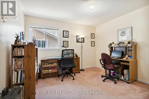 15 Peace Valley Crescent, Brampton, ON - Indoor Photo Showing Office