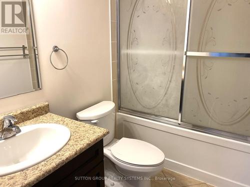 39 Suitor Court, Milton (Willmott), ON - Indoor Photo Showing Bathroom