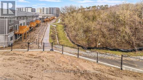 41 - 10 Birmingham Drive, Cambridge, ON - Outdoor With View