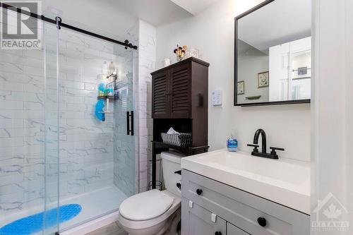 819 Clearcrest Crescent, Ottawa, ON - Indoor Photo Showing Bathroom