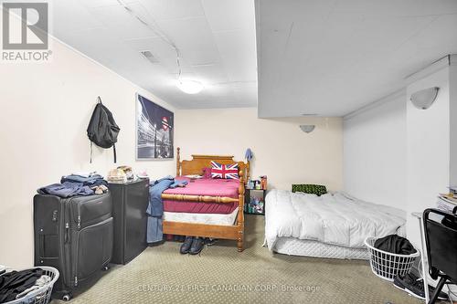 18 Jena Crescent, London, ON - Indoor Photo Showing Bedroom