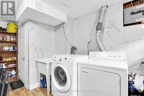 18 Jena Crescent, London, ON - Indoor Photo Showing Laundry Room