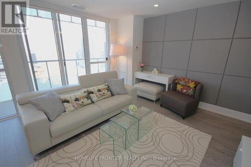 2809 - 300 Front Street W, Toronto, ON - Indoor Photo Showing Living Room