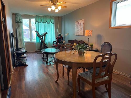 453 Tweed Avenue, Winnipeg, MB - Indoor Photo Showing Dining Room