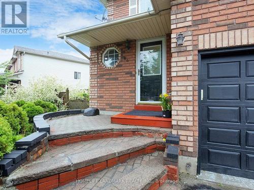 86 Wessenger Drive, Barrie, ON - Outdoor