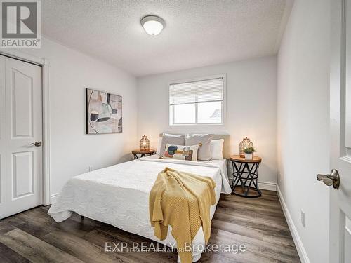 23 Beaverton Drive, Hamilton, ON - Indoor Photo Showing Bedroom