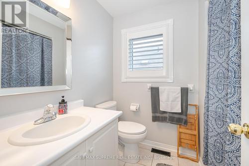 87 White Tail Crescent, Brampton, ON - Indoor Photo Showing Bathroom