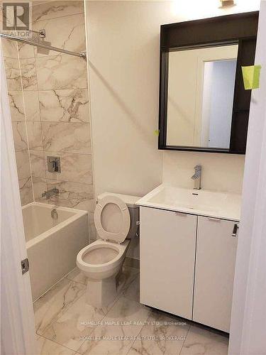 4101 - 4065 Confederation Parkway, Mississauga, ON - Indoor Photo Showing Bathroom