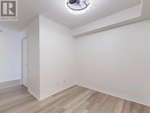 3501 - 2015 Sheppard Avenue E, Toronto, ON - Indoor Photo Showing Other Room