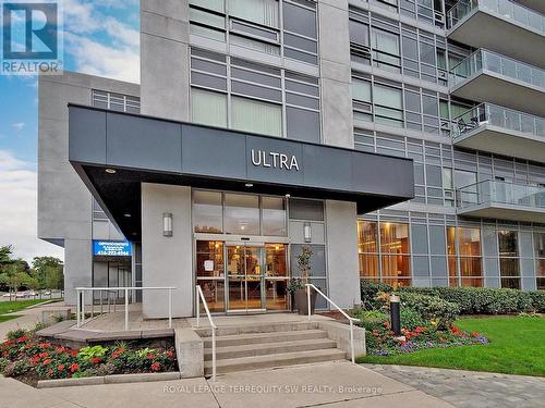 3501 - 2015 Sheppard Avenue E, Toronto, ON - Outdoor With Balcony