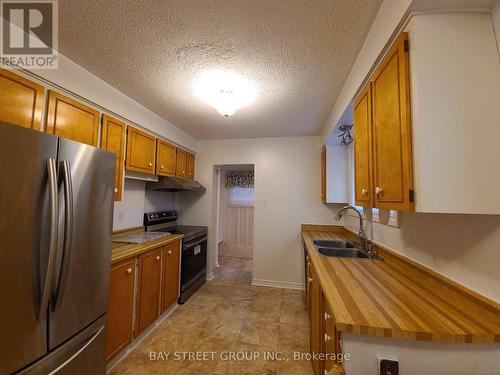 36 Bowater Drive, Toronto, ON - Indoor Photo Showing Kitchen With Double Sink