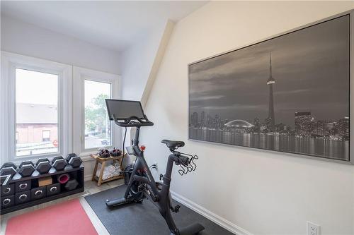 158 Symington Avenue, Toronto, ON - Indoor Photo Showing Gym Room