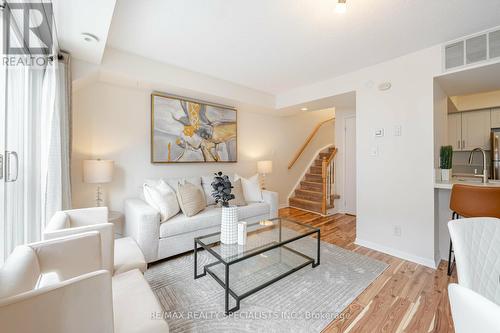 1021 - 18 Laidlaw Street, Toronto, ON - Indoor Photo Showing Living Room