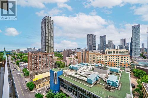 14D - 86 Gerrard Street E, Toronto, ON - Outdoor With View