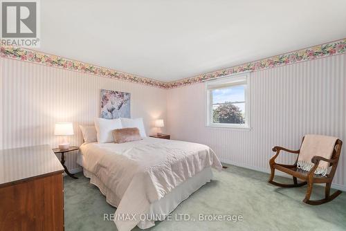 12510 Loyalist Parkway, Prince Edward County, ON - Indoor Photo Showing Bedroom