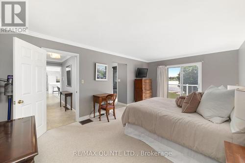 12510 Loyalist Parkway, Prince Edward County (Picton), ON - Indoor Photo Showing Bedroom