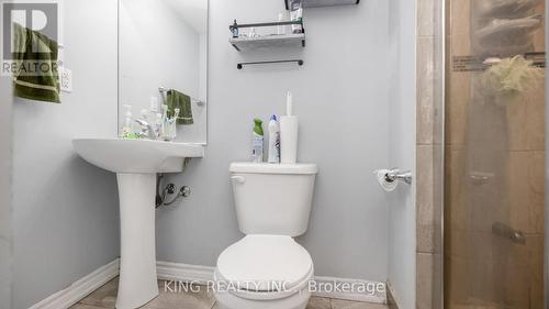 9 Monkton Circle, Brampton, ON - Indoor Photo Showing Bathroom