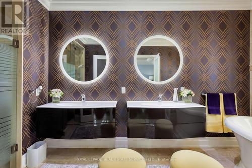 34 Nottingham Drive, Toronto, ON - Indoor Photo Showing Bathroom
