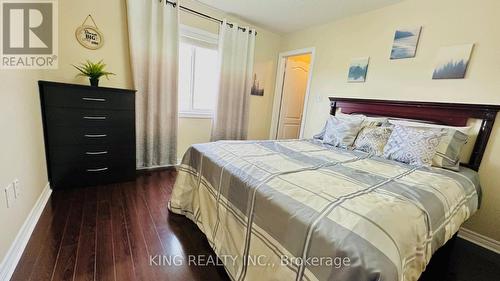 33 Bon Echo Trail, Brampton, ON - Indoor Photo Showing Bedroom