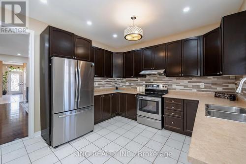 33 Bon Echo Trail, Brampton, ON - Indoor Photo Showing Kitchen With Double Sink