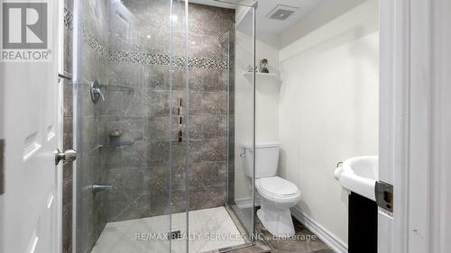 150 Panton Trail, Milton, ON - Indoor Photo Showing Bathroom