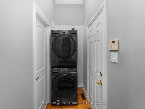 42 Boticelli Way, Vaughan, ON - Indoor Photo Showing Kitchen With Double Sink