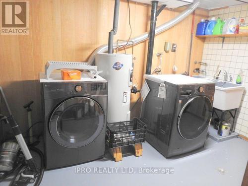 479 Pinetree Crescent, Cambridge, ON - Indoor Photo Showing Laundry Room