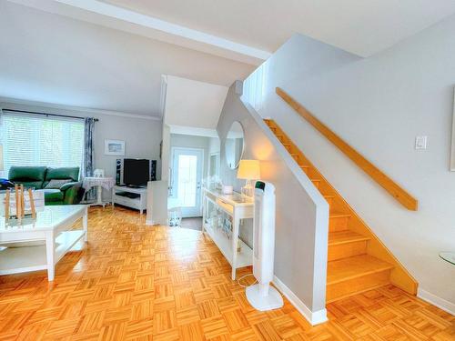 Hall - 1337 Rue Comtois, Sainte-Julie, QC - Indoor Photo Showing Other Room