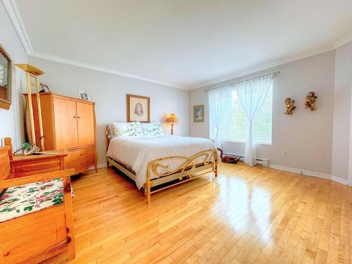 Master bedroom - 1337 Rue Comtois, Sainte-Julie, QC - Indoor Photo Showing Bedroom