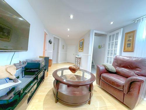 Family room - 1337 Rue Comtois, Sainte-Julie, QC - Indoor Photo Showing Living Room